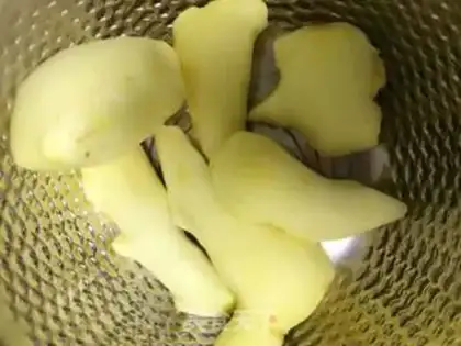 Make Ginger date tea step 1