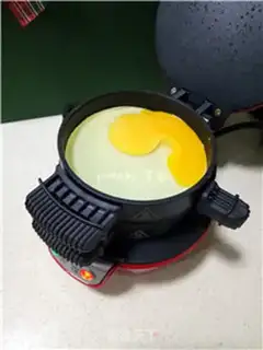 Make Pancake burger step 5