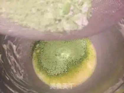 Make Waves rubbing tea cake rolls step 3