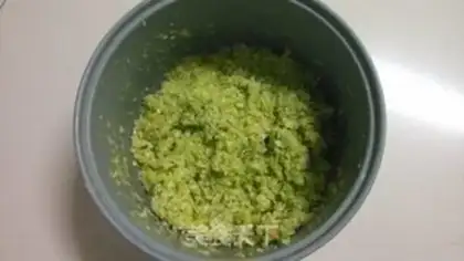 Make Big cabbage pork dumplings step 0