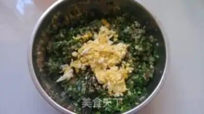 Make Big cabbage pork dumplings step 3