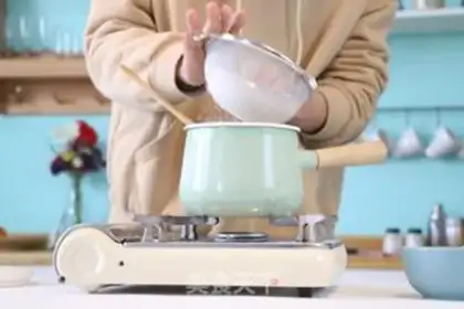Make Winter warm-hearted puff step 1