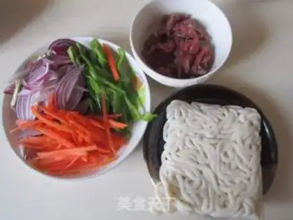 Make Black pepper beef fried oatmeal step 0