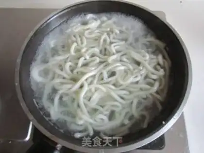 Make Black pepper beef fried oatmeal step 1