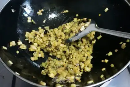 Make Spaghetti sauce step 1
