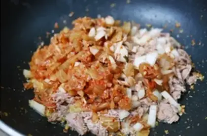 Make Korean tuna pickles step 3