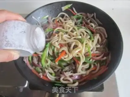 Make Black pepper beef fried oatmeal step 11