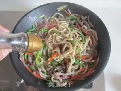 Make Black pepper beef fried oatmeal step 12