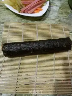 Make Five colour sushi rolls step 4