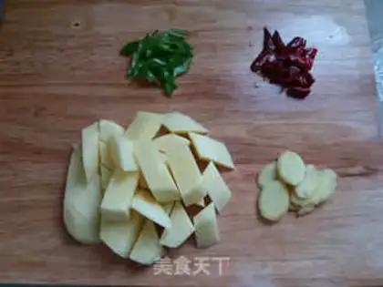 Make Chicken Sanbao Potato step 2