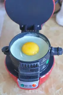 Make Eggburger step 1