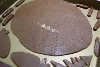 Make Chocolate cookie house step 6
