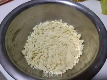 Make Berlin Ring Biscuit step 1