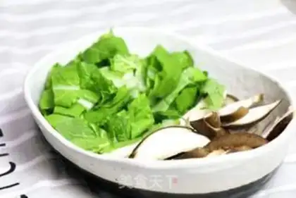 Make Porridge of mushrooms step 1