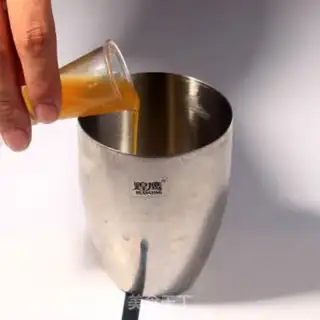 Make Lemon iced tea step 2