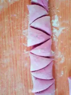 Make Flamingo roll step 4