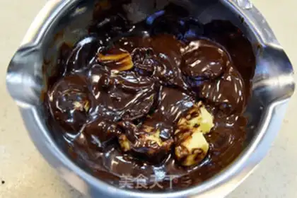 Make Chocolate snowball step 2