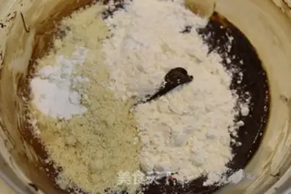 Make Chocolate snowball step 4