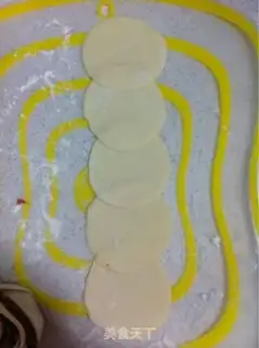 Make Shrimp heart roses steam step 2