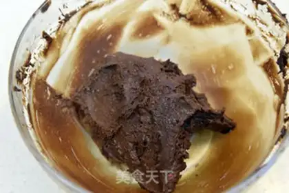 Make Chocolate snowball step 6
