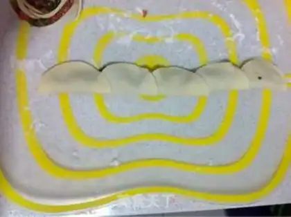 Make Shrimp heart roses steam step 4