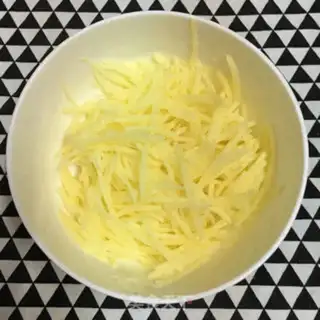 Make Potato bacon pizza step 0