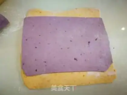 Make Three-coloured buns step 6
