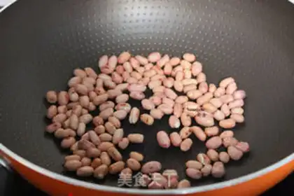 Make Old vinegar peanuts step 2