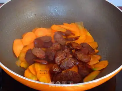 Make Weenie makes carrots step 4