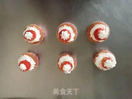 Make Santa Cake step 13