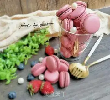 Make Pink Macalon step 11