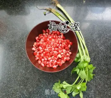 Make The swollen celery juice step 0