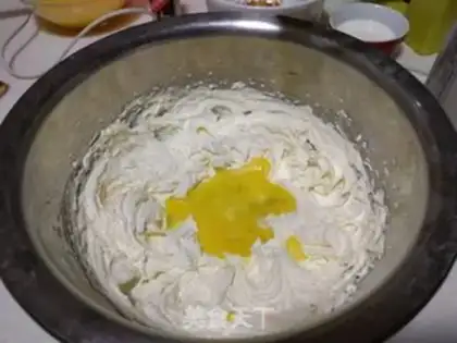 Make Orange-minus cake step 4