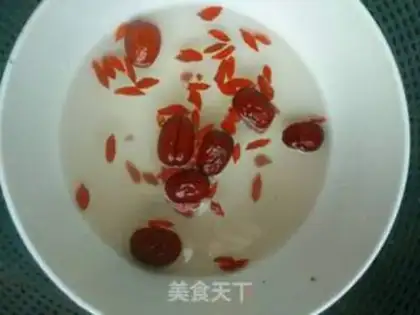 Make Cherokee chicken soup step 1