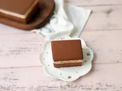 Make Double chocolate mousse cake step 31