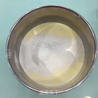 Make Coconut balls step 4