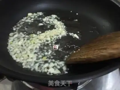 Make Garlic lettuce step 4