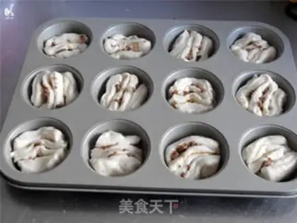 Make Red sugar bread step 12