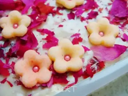 Make Creative Cow Rolling Sugar step 14