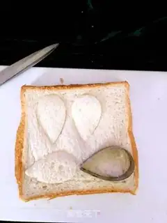 Make Toast flower step 2