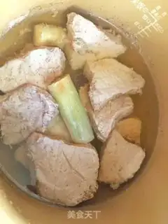 Make Roast ovens, boiled pans, homemade pine step 1