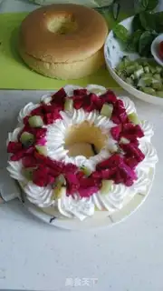 Make Christmas Ring Cake step 17