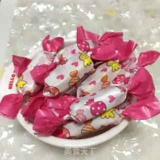 Make Cow Rolling Sugar step 13