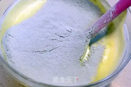 Make A tea and cream cake step 8