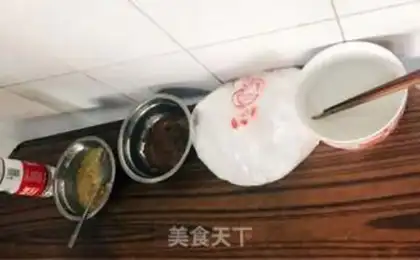 Make Chongqing wide sausage step 1