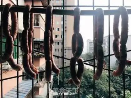 Make Chongqing wide sausage step 5