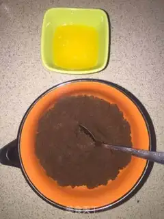 Make Mango cheese on a tea cake step 1