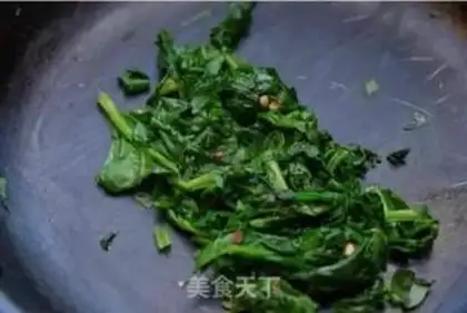 Make Cream spinach sandwich step 2
