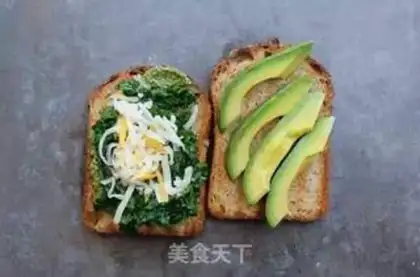Make Cream spinach sandwich step 4