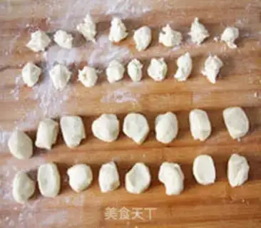 Make Lotus souffle step 4